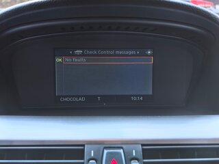 2008 BMW 6 серии 630i II (E63/E64) Рестайлинг, белый, 1500000 рублей, вид 3