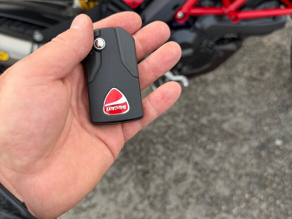2014 Ducati Multistrada 1200, красный, 850000 рублей - вид 18