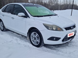 2010 Ford Focus II Рестайлинг, белый, 380000 рублей, вид 2
