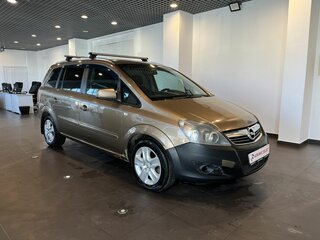 2013 Opel Zafira B Рестайлинг, бежевый, 486000 рублей, вид 1