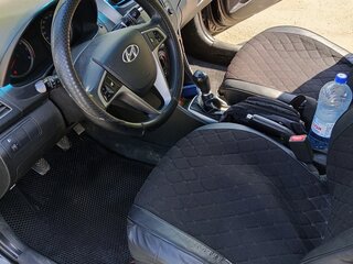2016 Hyundai Solaris I Рестайлинг, чёрный, 860000 рублей, вид 3
