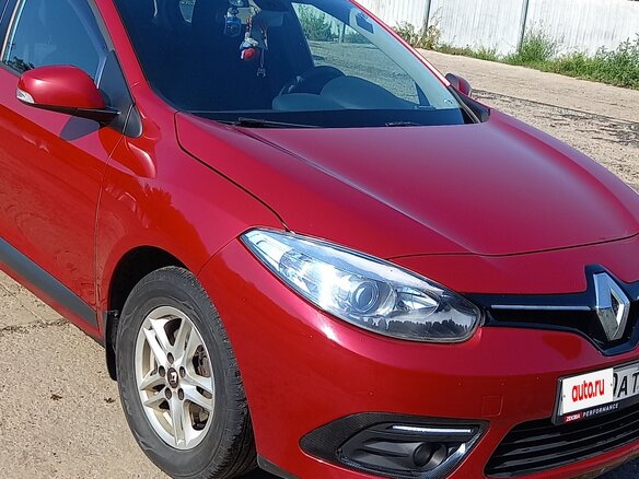 2012 Renault Fluence I, красный, 600000 рублей