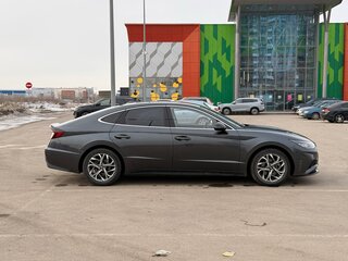 2022 Hyundai Sonata VIII (DN8), серый, 2500000 рублей, вид 4
