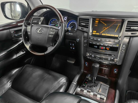 2011 Lexus LX 570 III, чёрный, 3400000 рублей - вид 14