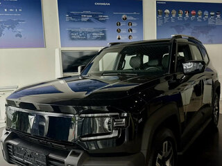 2025 Changan Deepal G318, чёрный, 6000000 рублей, вид 2