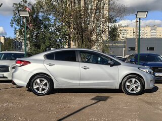 2018 Kia Cerato III Рестайлинг (Classic), серебристый, 1499000 рублей, вид 5