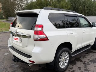 2013 Toyota Land Cruiser Prado 5-speed 150 Series Рестайлинг 1, белый, 4000000 рублей, вид 3