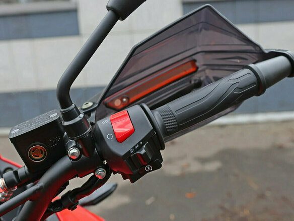 2026 Loncin MS250, красный, 179900 рублей - вид 13