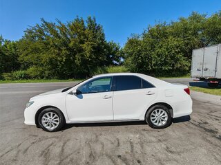2013 Toyota Camry VII (XV50), белый, 1600000 рублей, вид 5