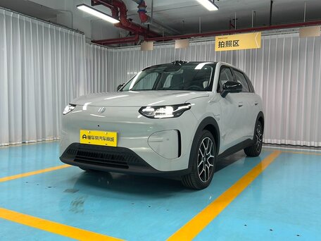 Leapmotor A10
