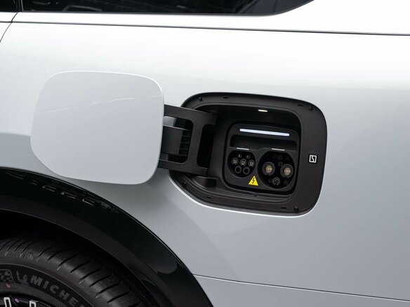 2026 Zeekr 9X 70 kWh, белый, 14490000 рублей - вид 35