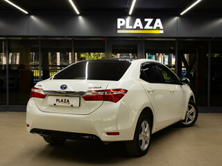 2013 Toyota Corolla XI (E160, E170, E180), белый, 909000 рублей, вид 4