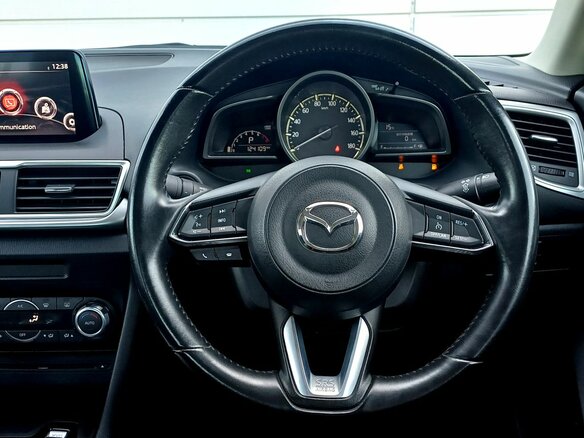2018 Mazda 3 III (BM) Рестайлинг, чёрный, 1744000 рублей - вид 19