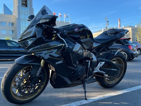 2017 Honda CBR 1000 RR/RA Fireblade, серый, 1000000 рублей, вид 3