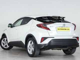 2018 Toyota C-HR I, белый, 1849000 рублей, вид 4