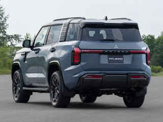 2026 Mitsubishi Pajero V, серый, 8421000 рублей, вид 5