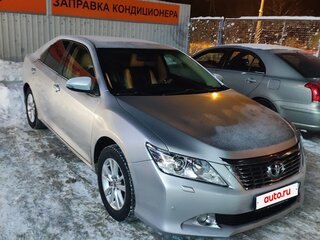 2012 Toyota Camry VII (XV50), серебристый, 1550000 рублей, вид 1
