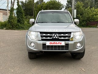 2011 Mitsubishi Pajero IV Рестайлинг 1, серебристый, 2250000 рублей, вид 3