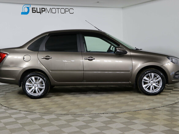 2024 Lada (ВАЗ) Granta I Рестайлинг, коричневый - вид 3