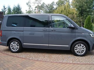 2022 Volkswagen Multivan T6 Рестайлинг, серый, 4890000 рублей, вид 5