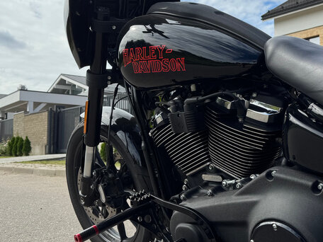 2025 Harley-Davidson Low Rider, чёрный, 1650000 рублей, вид 2