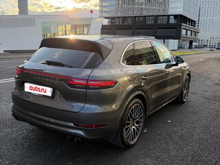 2020 Porsche Cayenne E-Hybrid III, серый, 6450000 рублей, вид 4