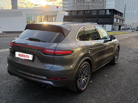 2020 Porsche Cayenne E-Hybrid III, серый, 7950000 рублей, вид 4
