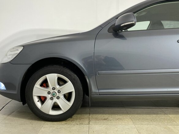 2012 Skoda Octavia II (A5) Рестайлинг, серый, 885000 рублей - вид 8