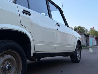 1998 Lada (ВАЗ) 2105, белый, 290000 рублей, вид 5