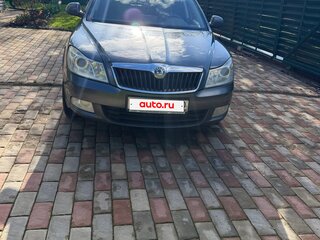 2013 Skoda Octavia II (A5) Рестайлинг, серый, 680000 рублей, вид 2