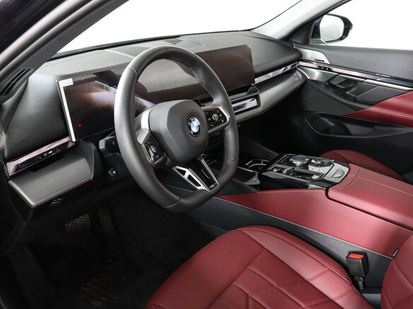2025 BMW 5 серии Long 530Li xDrive VIII (G60/G61/G68), синий, 8600000 рублей - вид 17