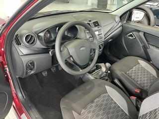 2026 Lada (ВАЗ) Granta Cross I Рестайлинг, красный, 1216000 рублей, вид 4