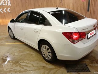 2011 Chevrolet Cruze I, белый, 400000 рублей, вид 4
