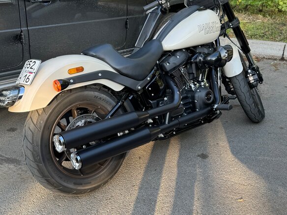 2023 Harley-Davidson Low Rider, бежевый, 2350000 рублей - вид 1
