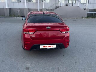 2019 Kia Rio IV, красный, 950000 рублей, вид 3