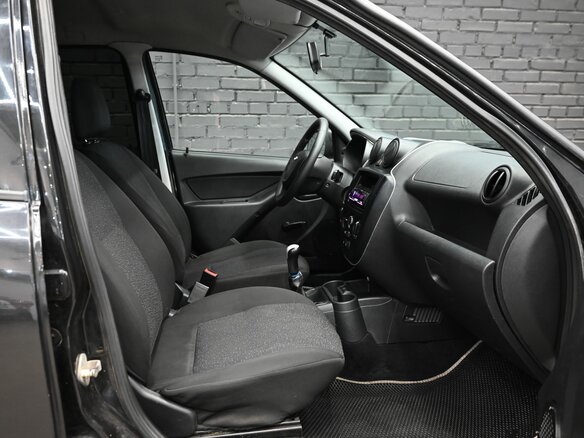 2017 Lada (ВАЗ) Granta I, чёрный, 320000 рублей - вид 5