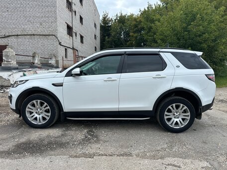 2018 Land Rover Discovery Sport I, белый, 2200000 рублей, вид 4