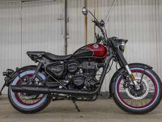2026 Royal Enfield Classic 350, красный, 528000 рублей, вид 4