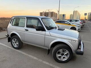 2025 Lada (ВАЗ) Niva Legend I, серебристый, 1050000 рублей, вид 4