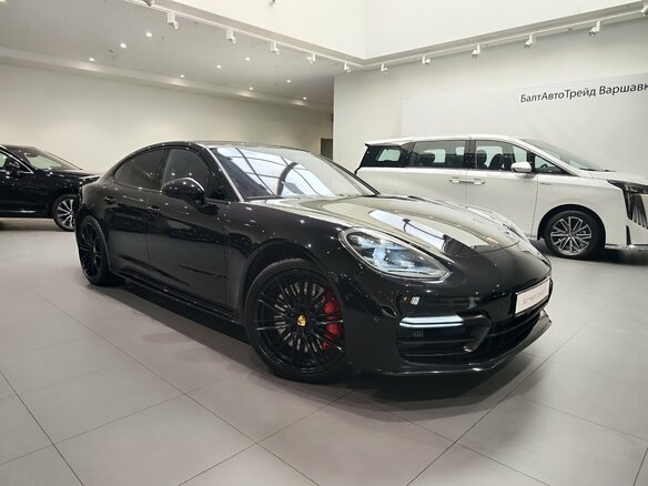 2017 Porsche Panamera Turbo II, чёрный, 5537000 рублей - вид 2