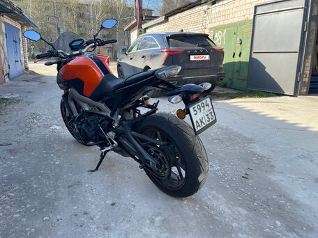 2015 Yamaha MT-09 (FZ-09), оранжевый, 639000 рублей, вид 5