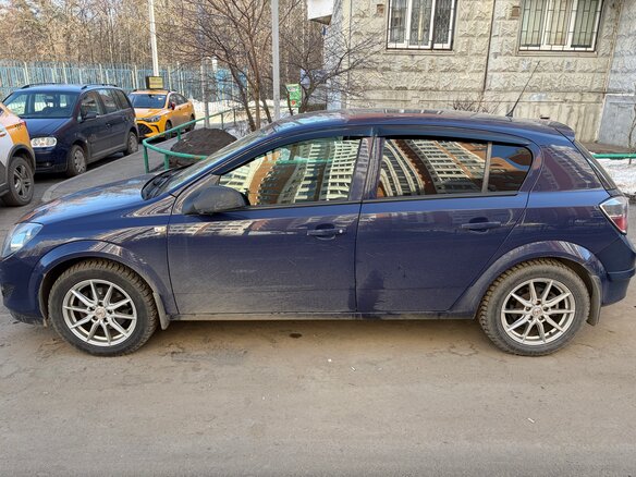 2013 Opel Astra H Рестайлинг, синий, 550000 рублей - вид 3