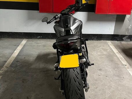 2015 Yamaha MT-07 (FZ-07), серый, 650000 рублей, вид 2
