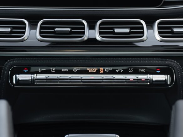 2024 Mercedes-Benz GLS 580 II (X167) Рестайлинг, чёрный, 15990000 рублей - вид 31