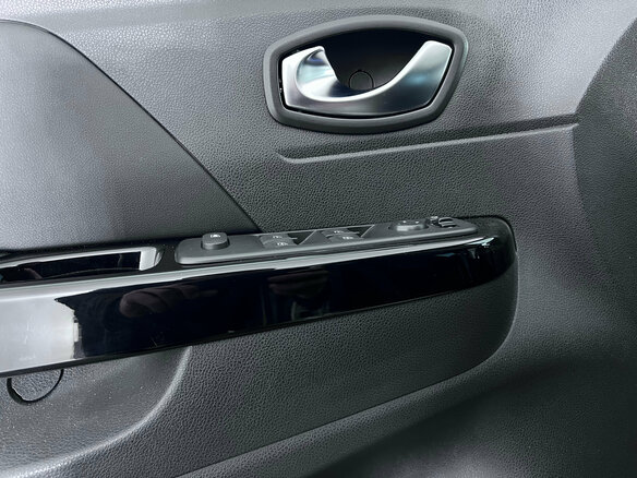 2020 Renault Kaptur I Рестайлинг, серебристый - вид 16