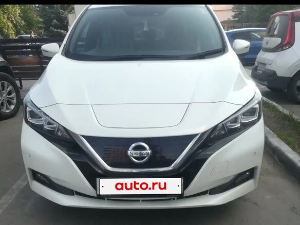 2019 Nissan Leaf II (ZE1), белый, 1750000 рублей