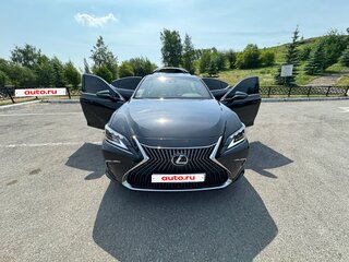 2020 Lexus ES 250 VII, чёрный, 5260000 рублей, вид 4