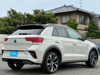 2023 Volkswagen T-Roc I Рестайлинг, бежевый, 1890000 рублей, вид 3