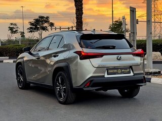 2025 Lexus UX 300h I, серебристый, 7250899 рублей, вид 5