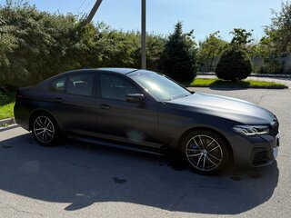2023 BMW 5 серии 520i VII (G30/G31/G38) Рестайлинг, серый, 3840000 рублей, вид 3